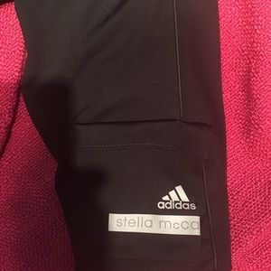 🚫🚫SOLD🚫🚫! STELLA MCCARTNEY LEGGINGS, Capri